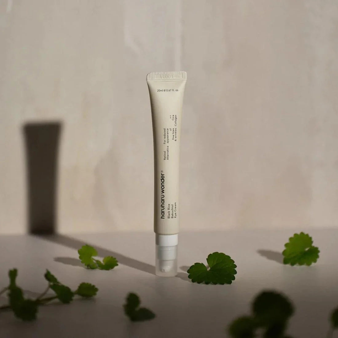 Haruharu Wonder melno rīsu acu krēms ar bakučiolu 20 ml