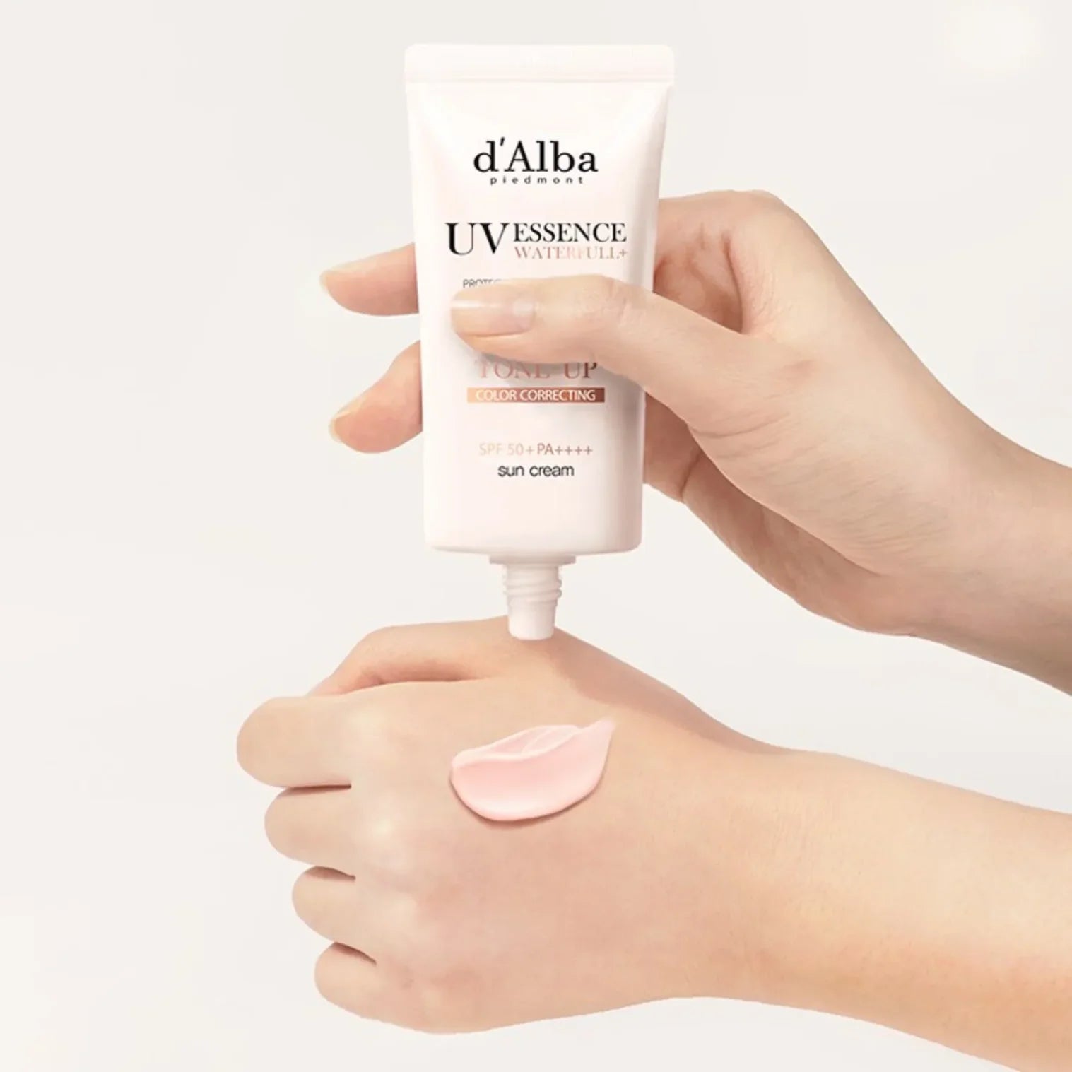 D'ALBA Waterfull tonējošs saules krēms 50 ml